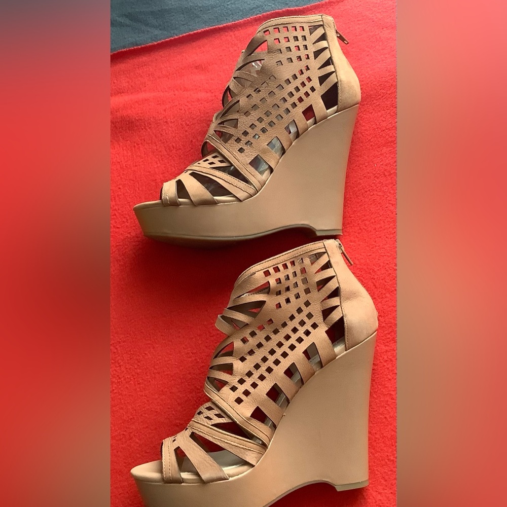 Gianni Bini Pallina Wedge Sandals, Barci Nude Size 9.5M Brand New